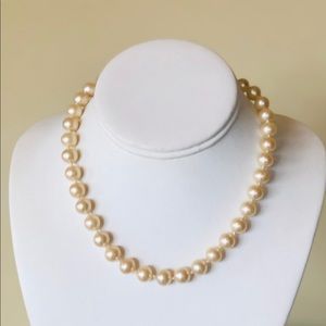 Vintage 1960s Glass Pearl Necklace